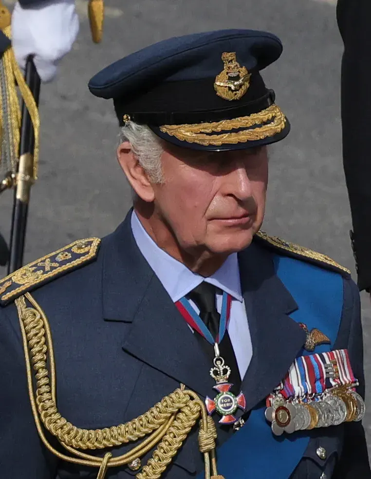 La carte Commandant en chef des Forces armées canadiennes