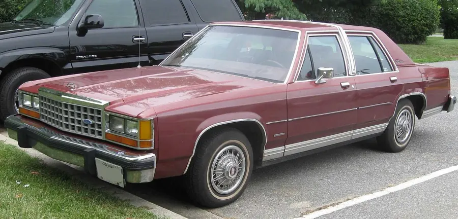 The Ford LTD Crown Victoria card