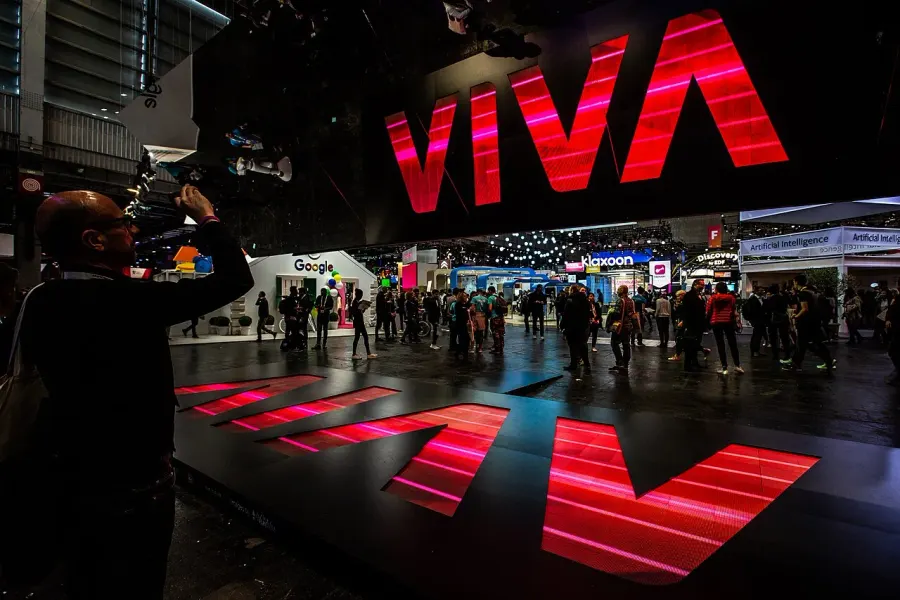 The Viva Technology card