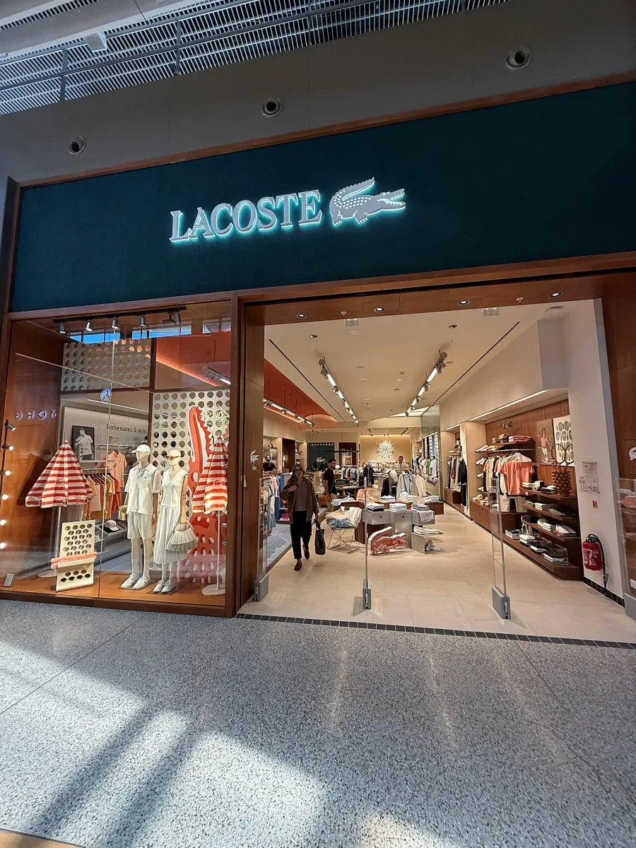 La carte Lacoste
