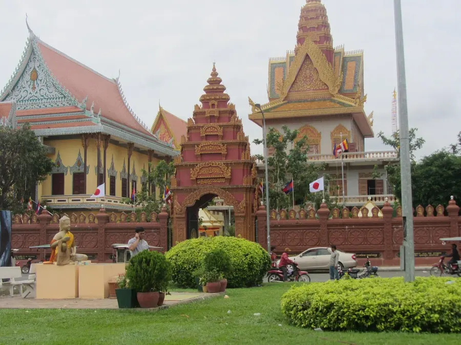 The Wat Ounalom card