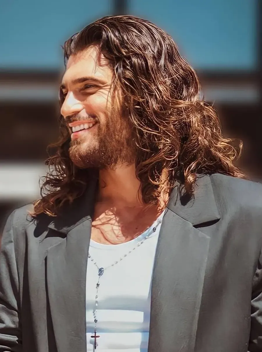 La carte Can Yaman