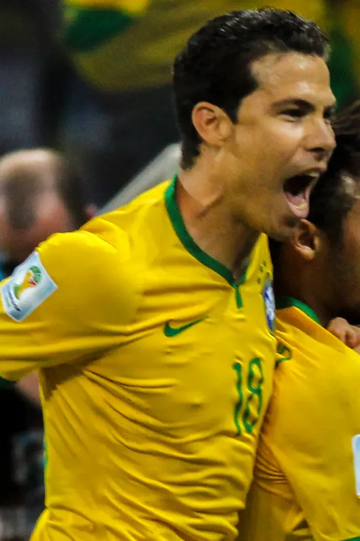 The Hernanes card