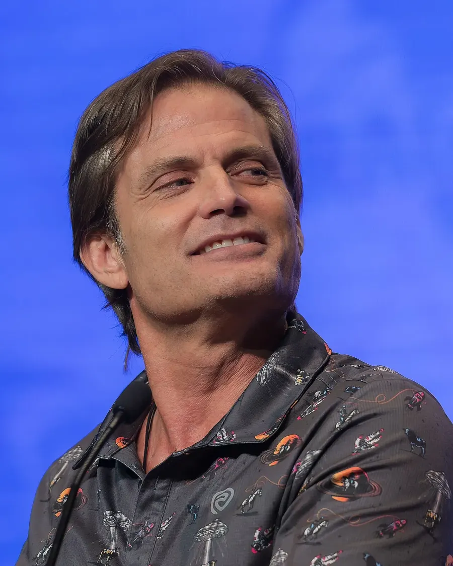 The Casper Van Dien card