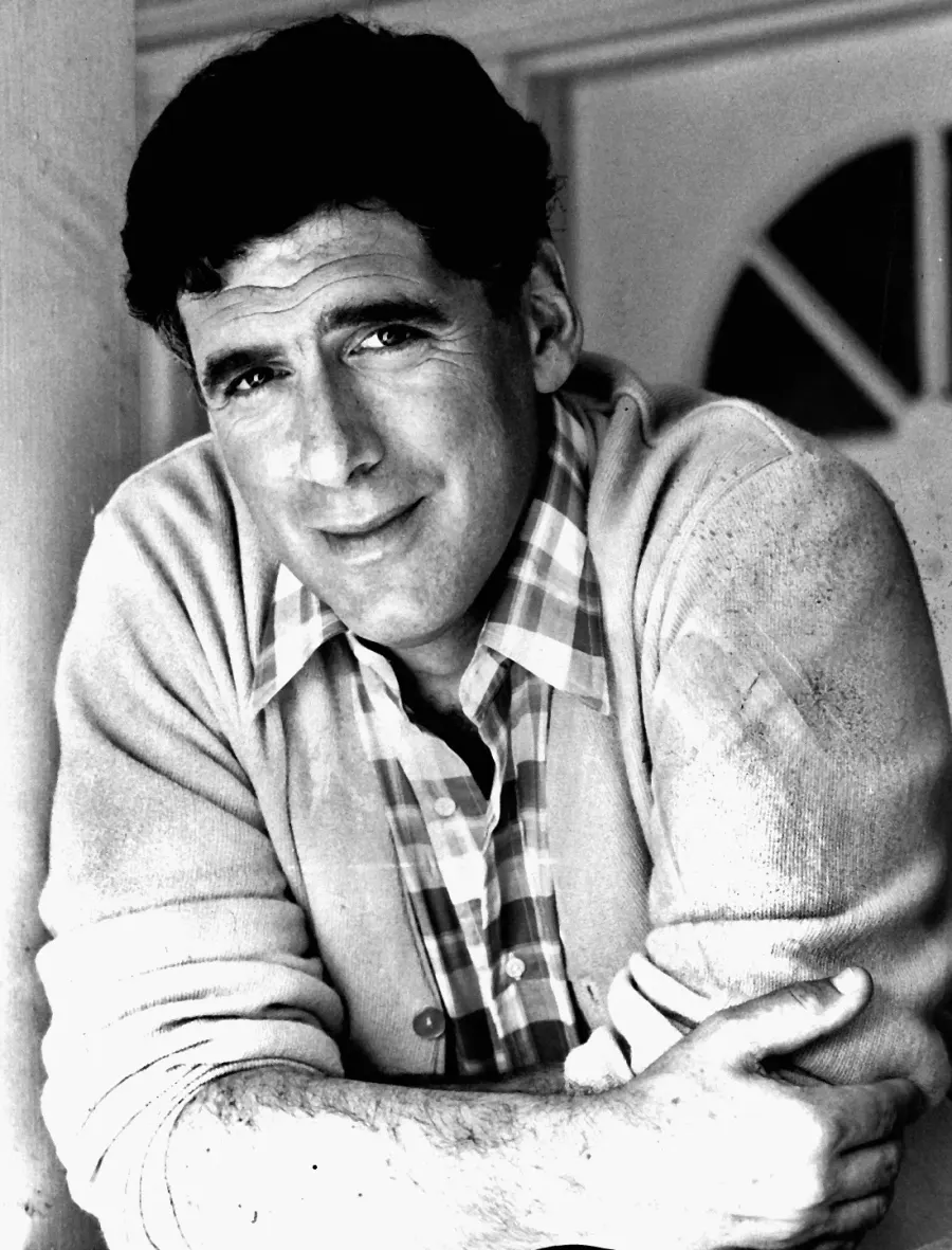 The Elliott Gould card