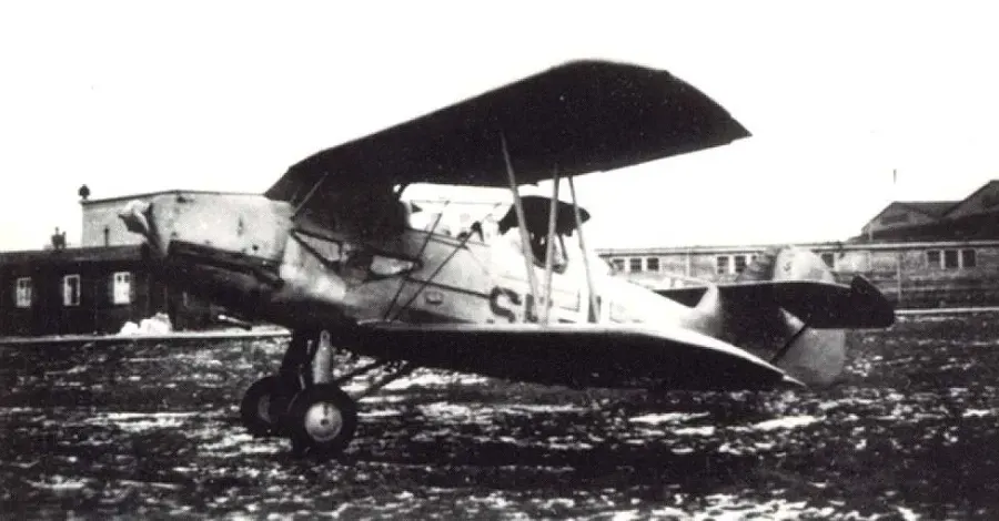 The Arado Ar 66 card