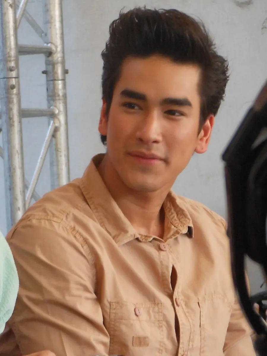 La carte Nadech Kugimiya