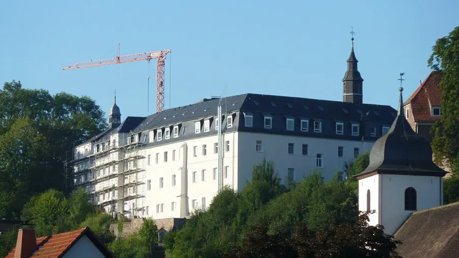The Herstelle Abbey card