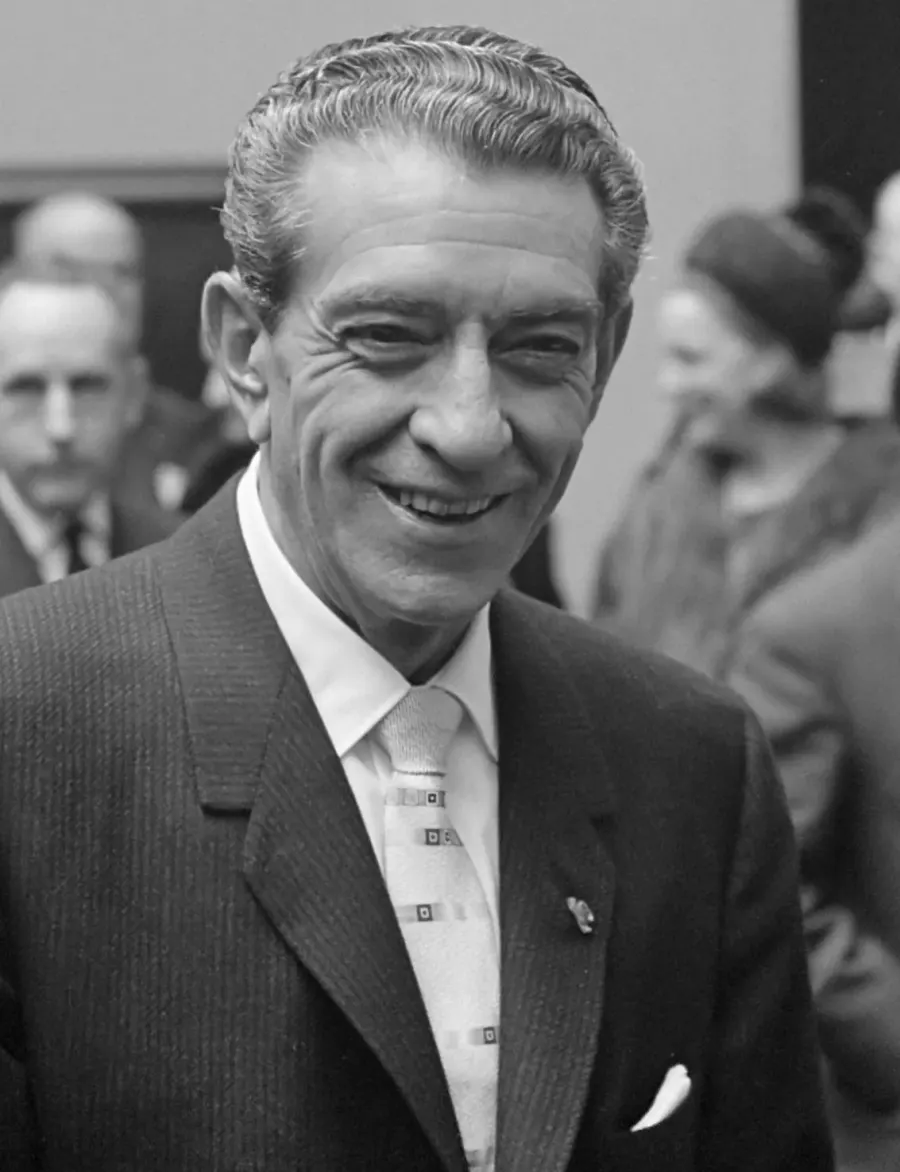 The Adolfo López Mateos card