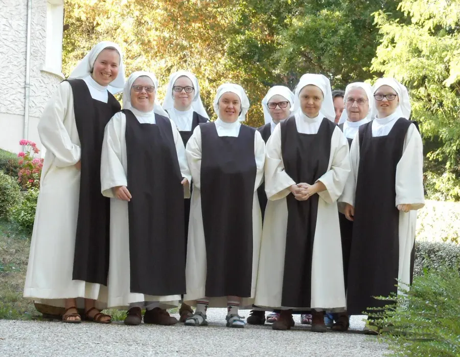 La carte Petites Sœurs disciples de l'Agneau
