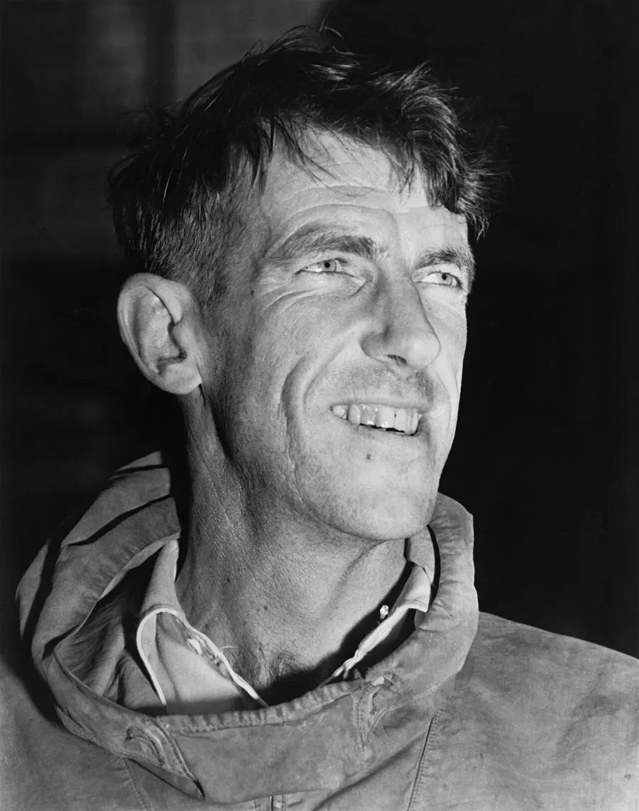 La carte Edmund Hillary