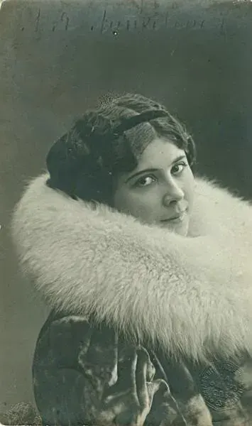 The Lydia Lipkowska card