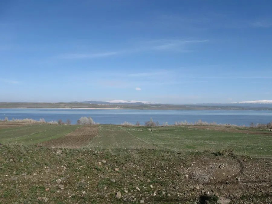 The Akhurian Reservoir card