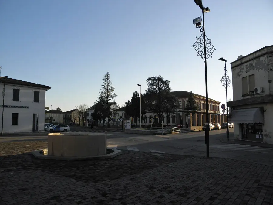 The Castelnovo Bariano card