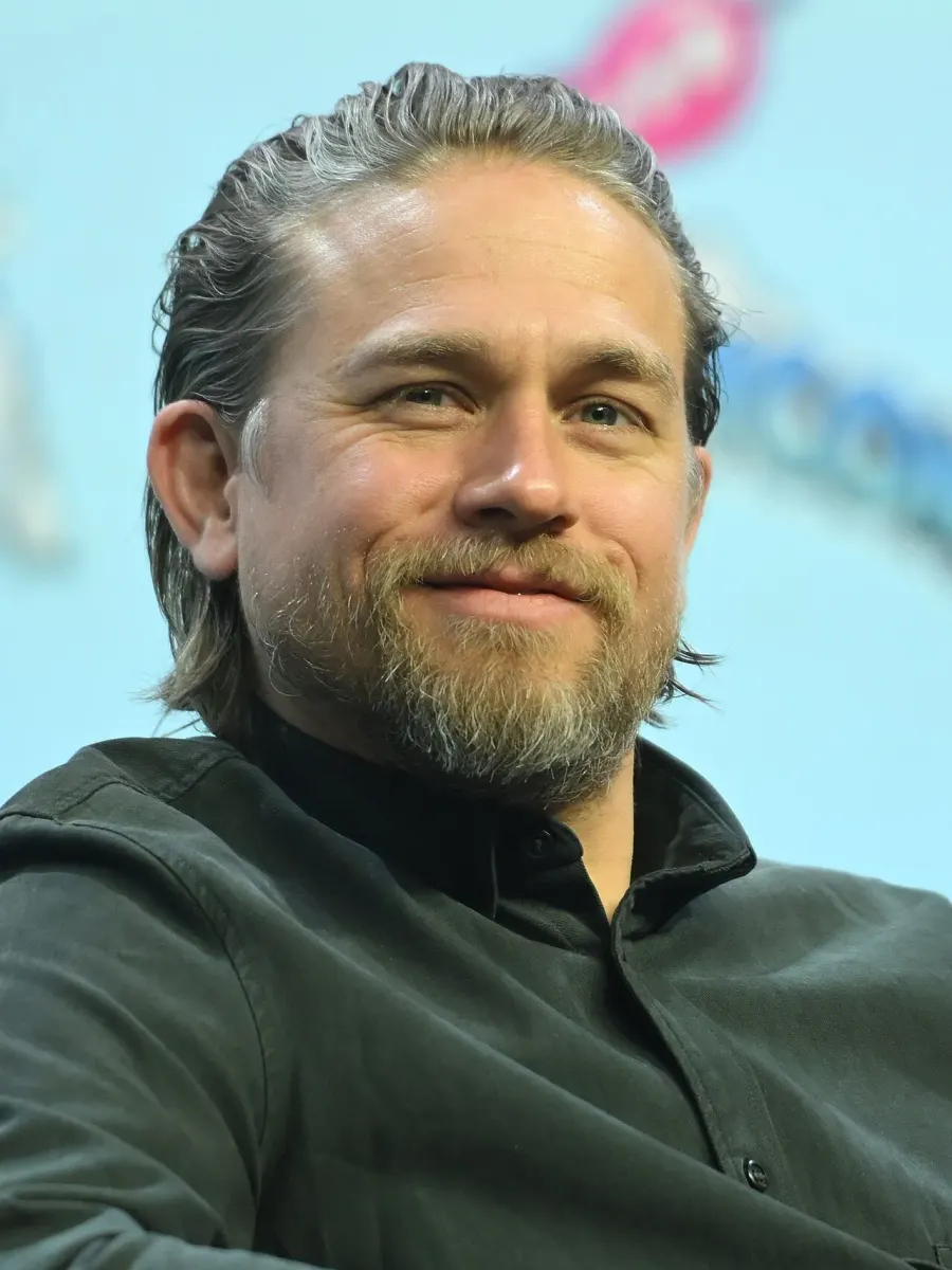 La carte Charlie Hunnam