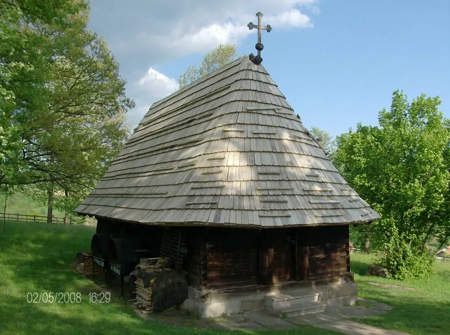 La carte Église en bois Saint-Georges de Takovo