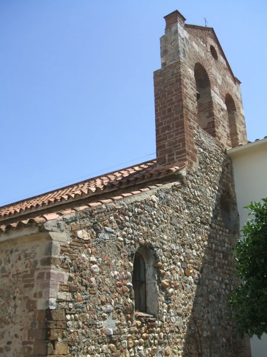 La carte Église Sainte-Marie-et-Saint-Pierre de Château-Roussillon