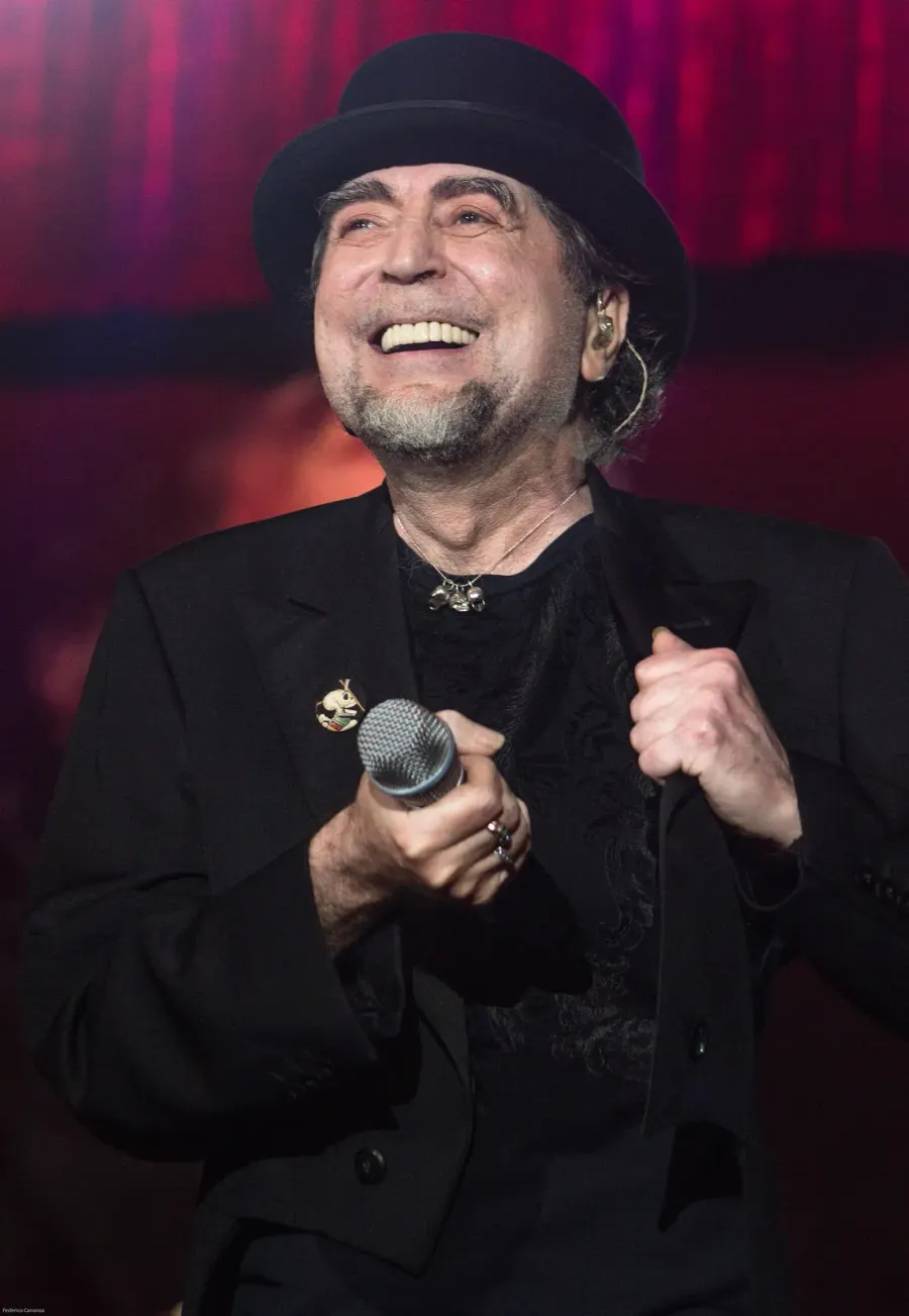 The Joaquín Sabina card