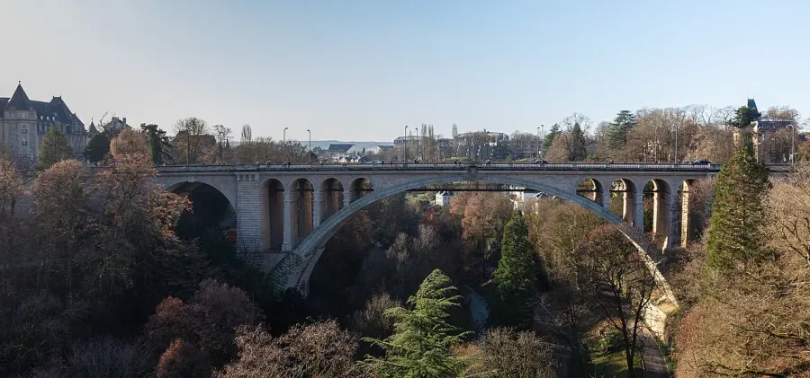 The Adolphe Bridge card