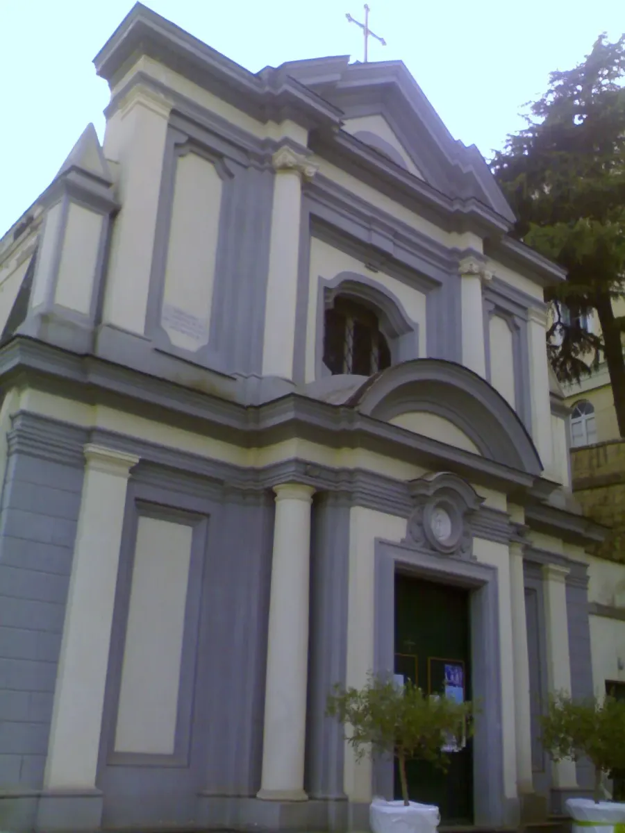 La carte Église Saint-Louis-de-Gonzague de Naples