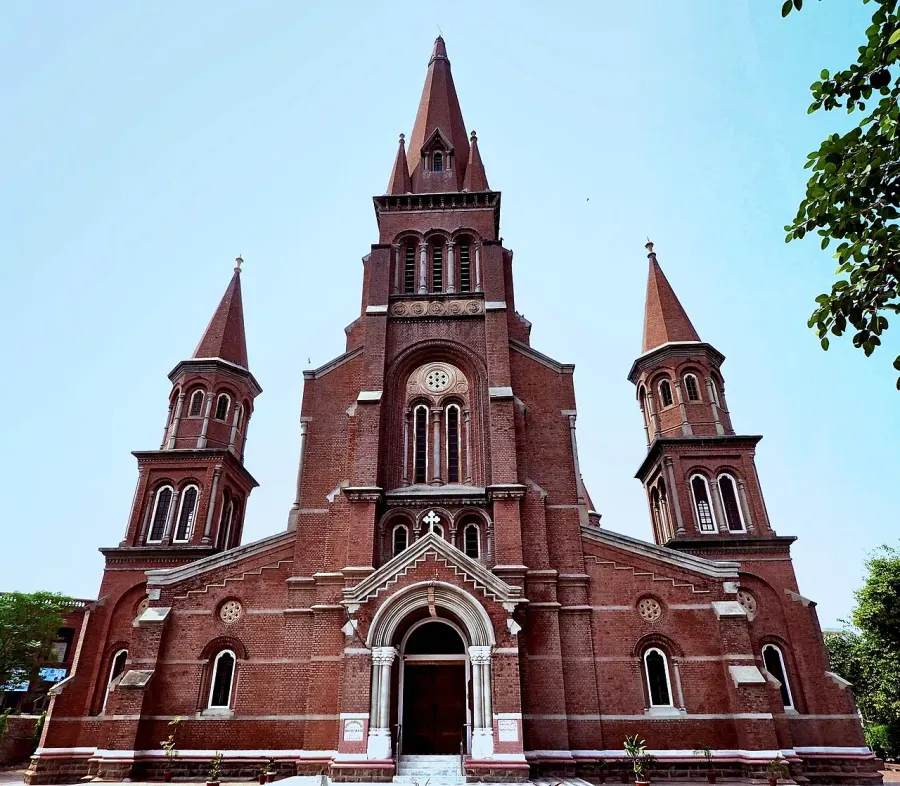 The Sacred Heart Cathedral, Lahore card