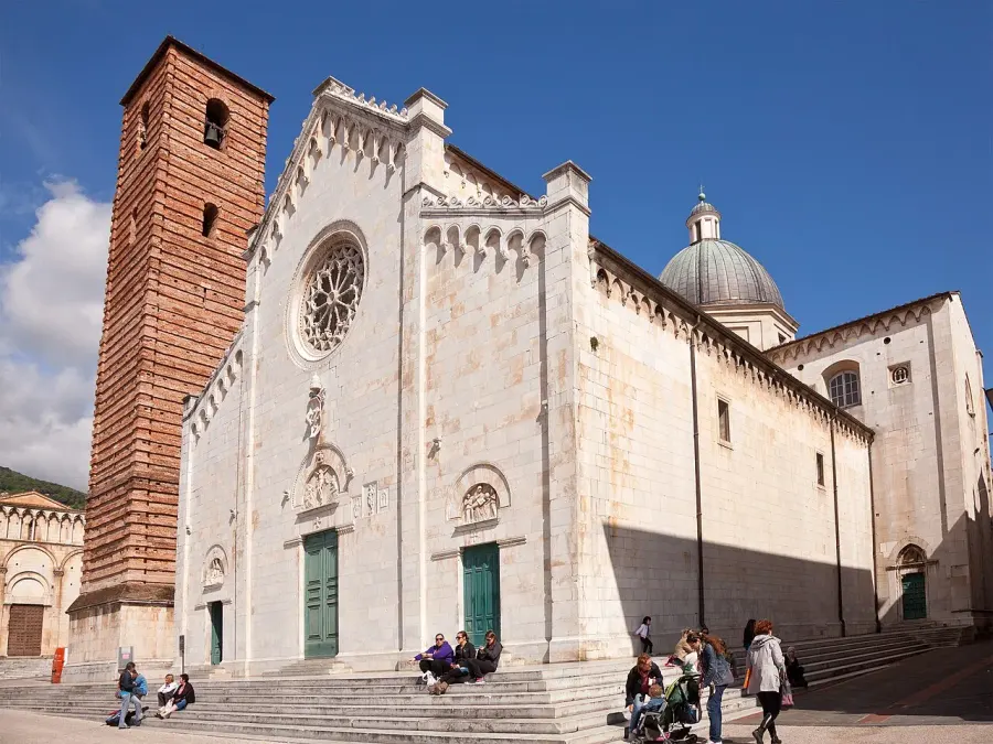 The San Martino, Pietrasanta card