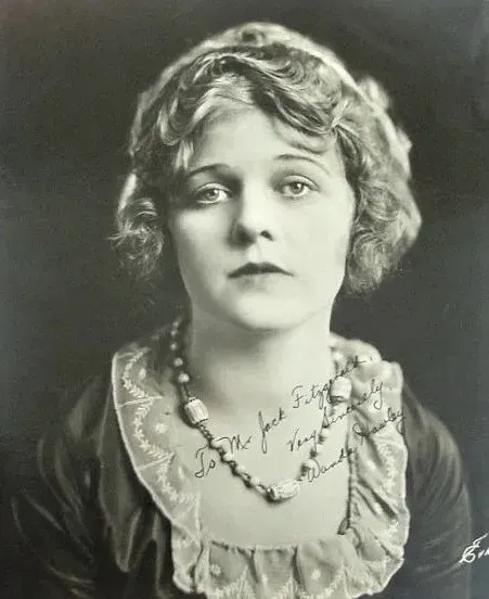 The Wanda Hawley card