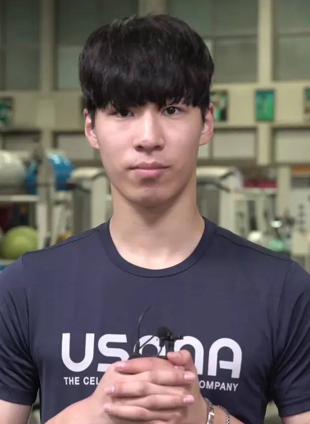 The Hwang Dae-heon card