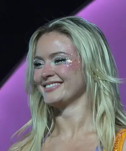 The Zara Larsson card