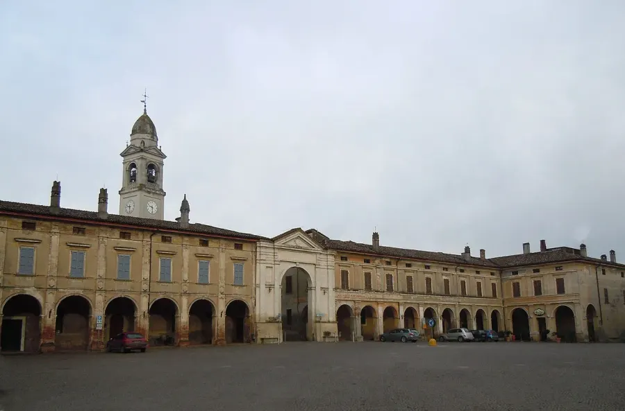 La carte Isola Dovarese