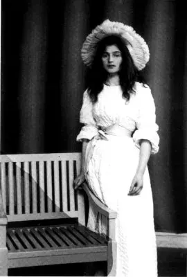 The Julie Manet card