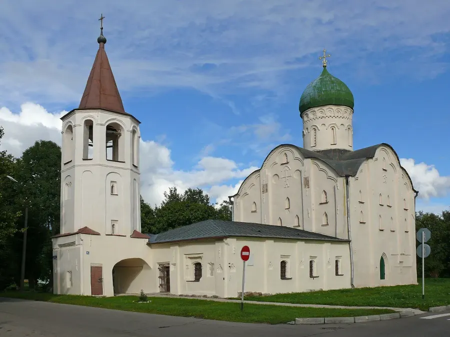 La carte Église Fiodor-Stratilate-sur-la-rivière