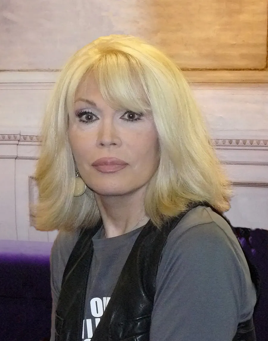The Amanda Lear card