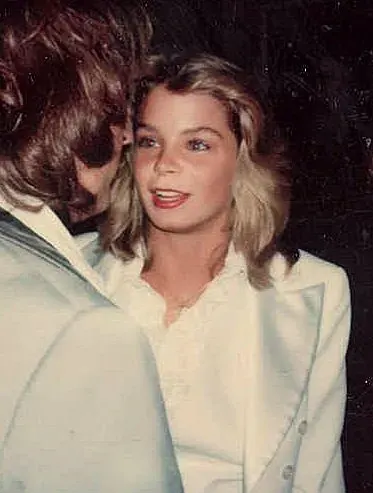 La carte Kristine DeBell