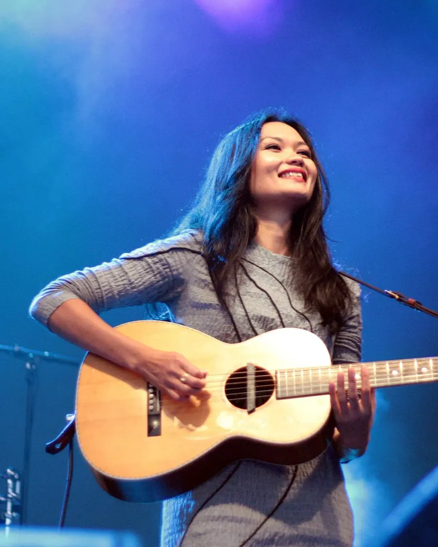 The Bic Runga card