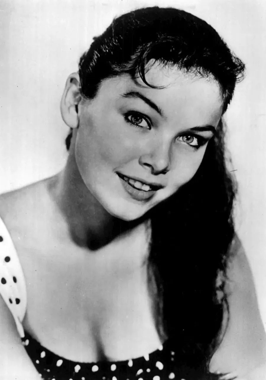 La carte Yvonne Craig