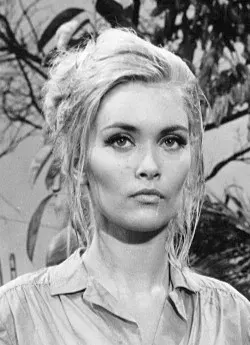 La carte Alexandra Bastedo