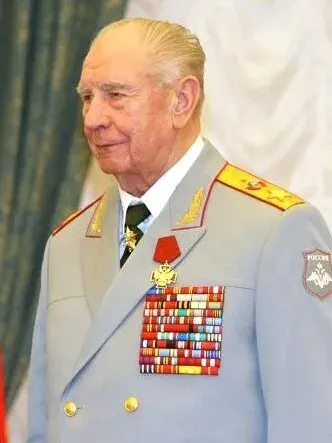 La carte Dmitri Iazov