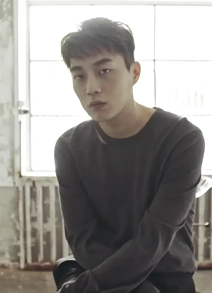 The Yoon Doo-joon card
