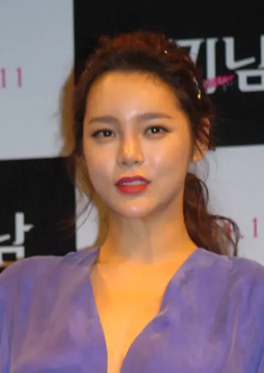 The Park Si-yeon card