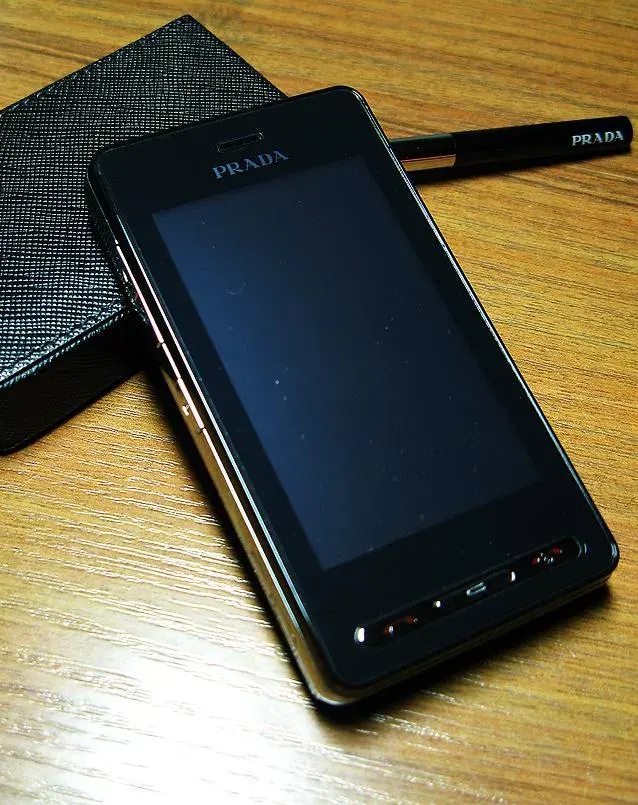 The LG Prada card
