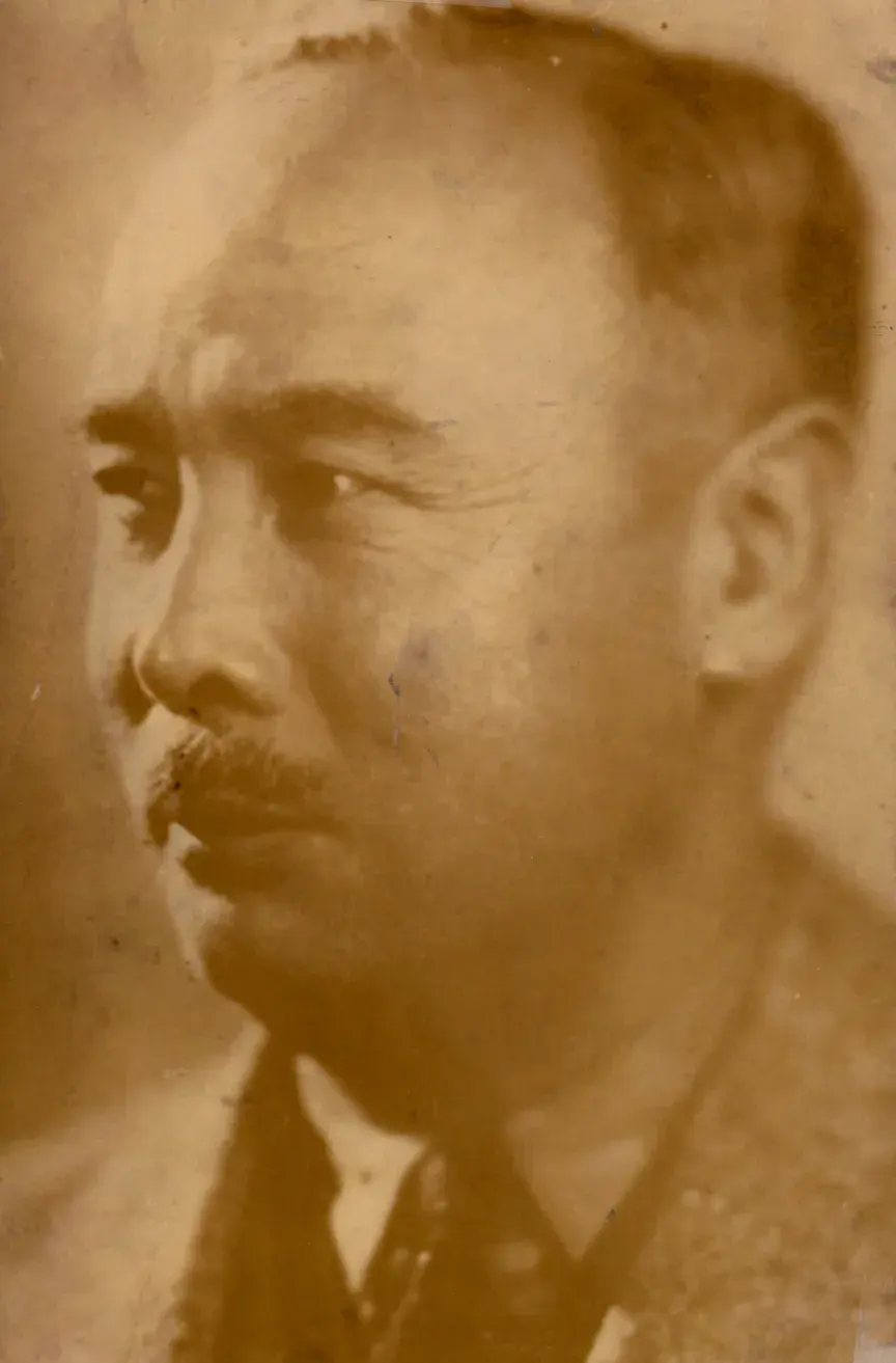 The Lyuh Woon-hyung card