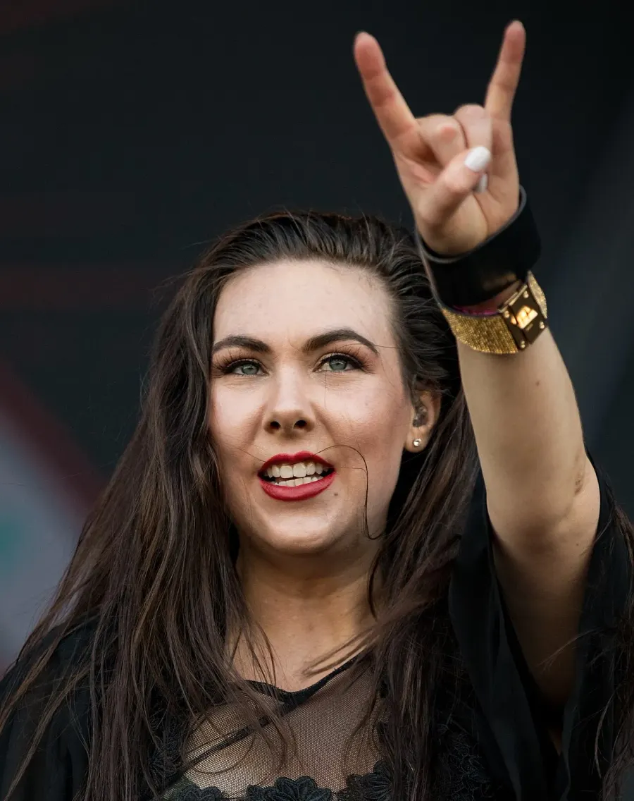The Elize Ryd card