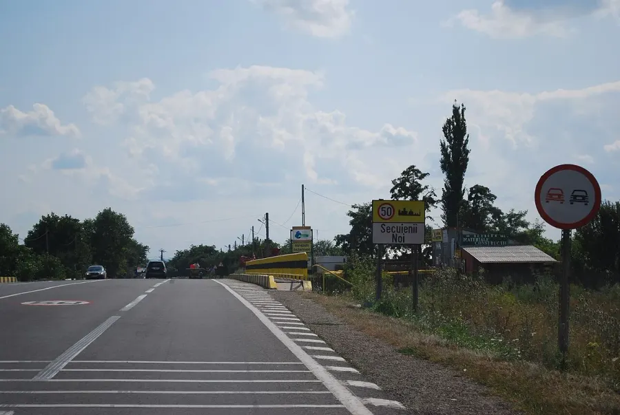 The Secuieni, Neamț card
