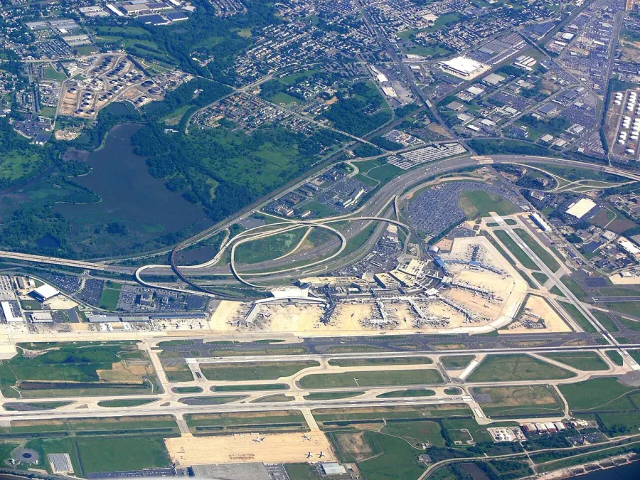 The Philadelphia International Airport card