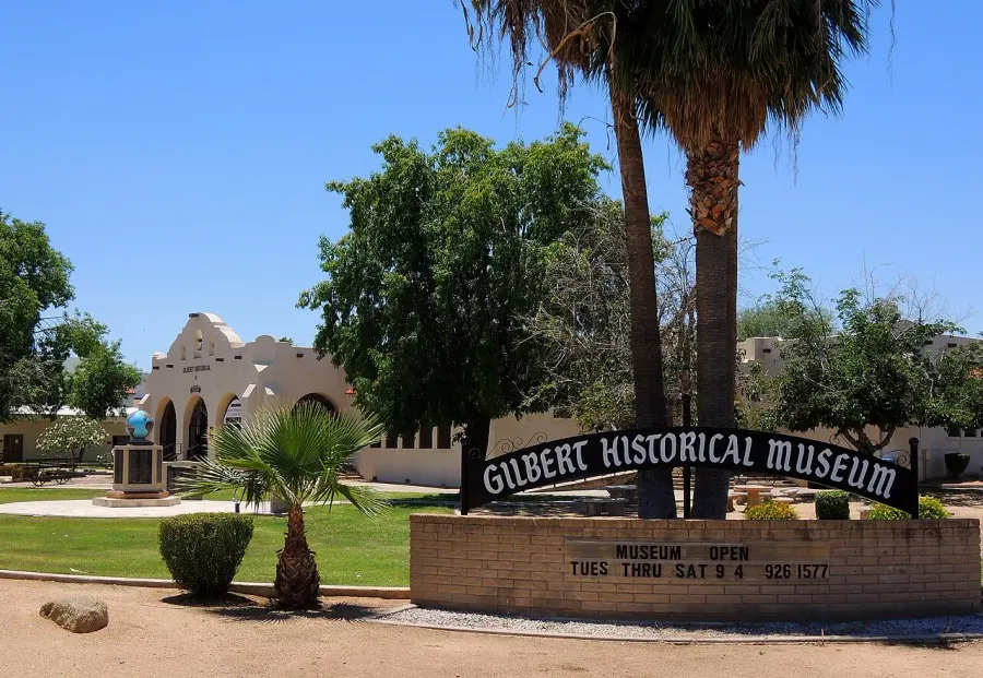 The Gilbert, Arizona card