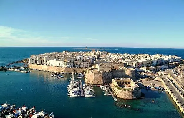 The Gallipoli, Apulia card
