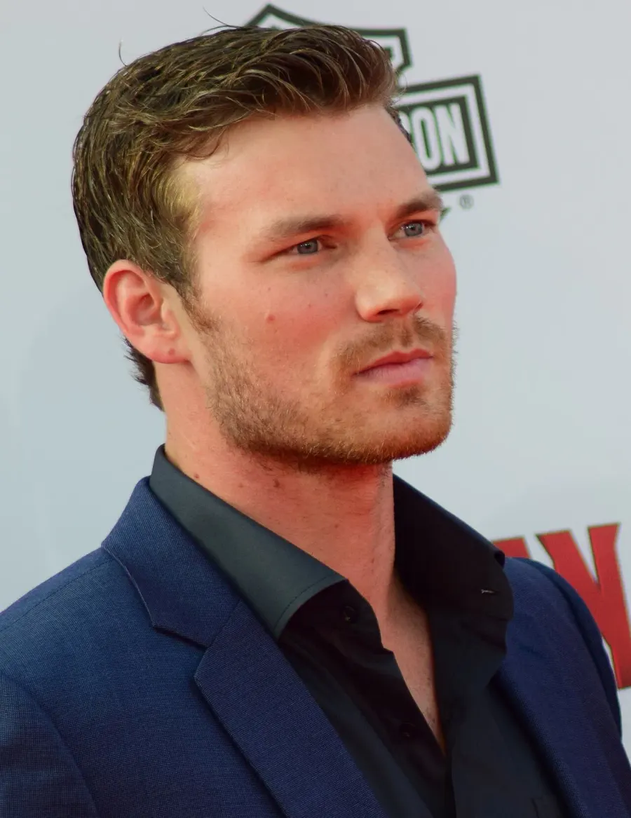 La carte Derek Theler