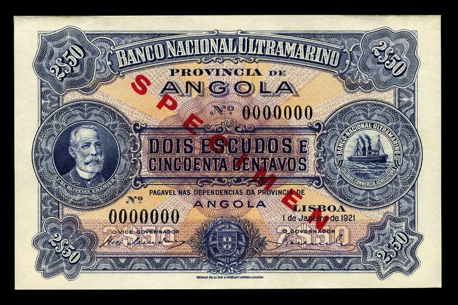 La carte Escudo angolais