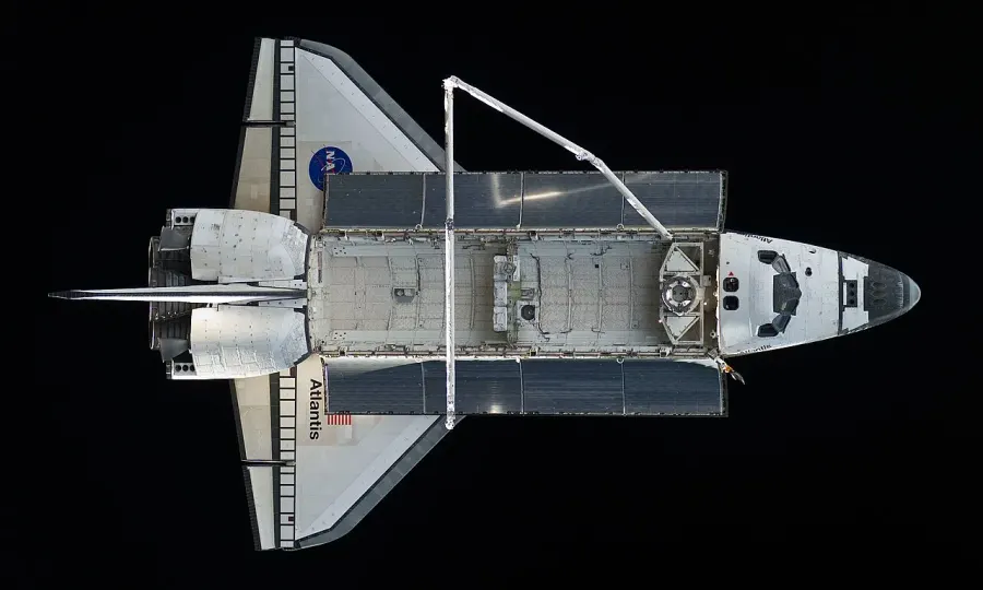 The Space Shuttle Atlantis card